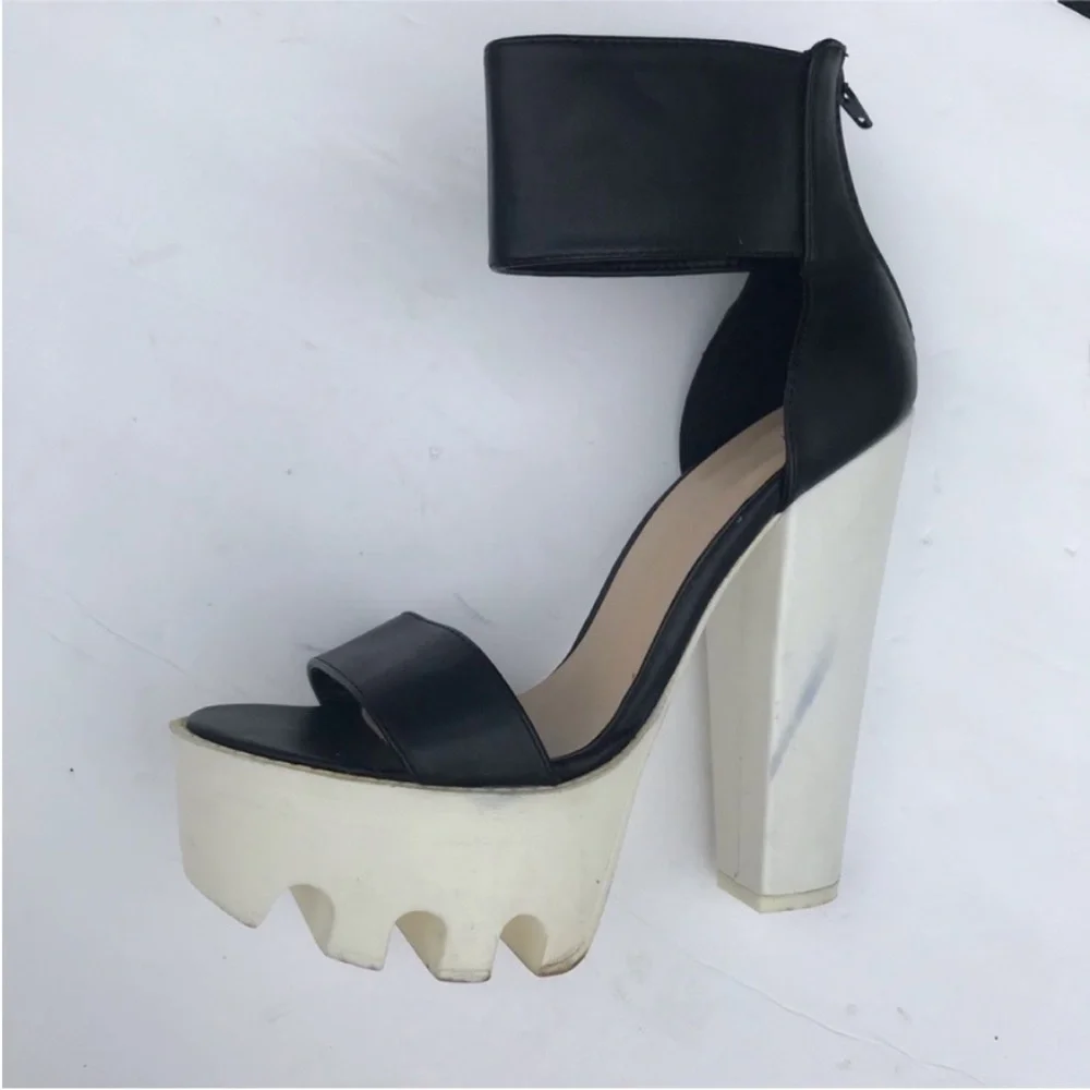 90s Black and White Platform Sandals with Lug Sole— vintage 90s